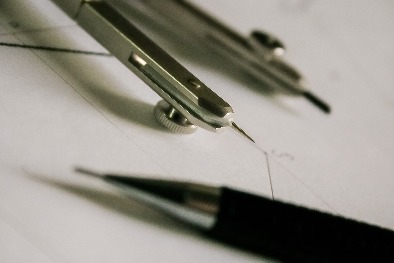 La géométrie plane et solide: formes, périmètres, aires et volumes